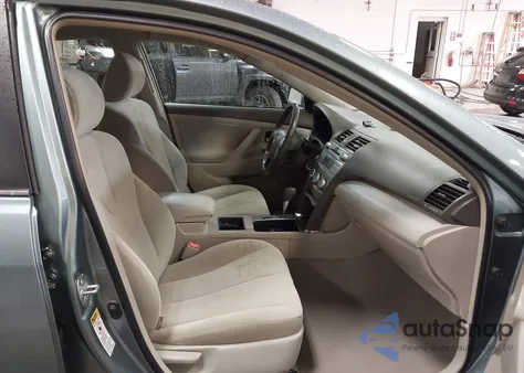 2007 Toyota Camry Le z USA, uszkodzony, nr VIN 4T1BE46K77U557013